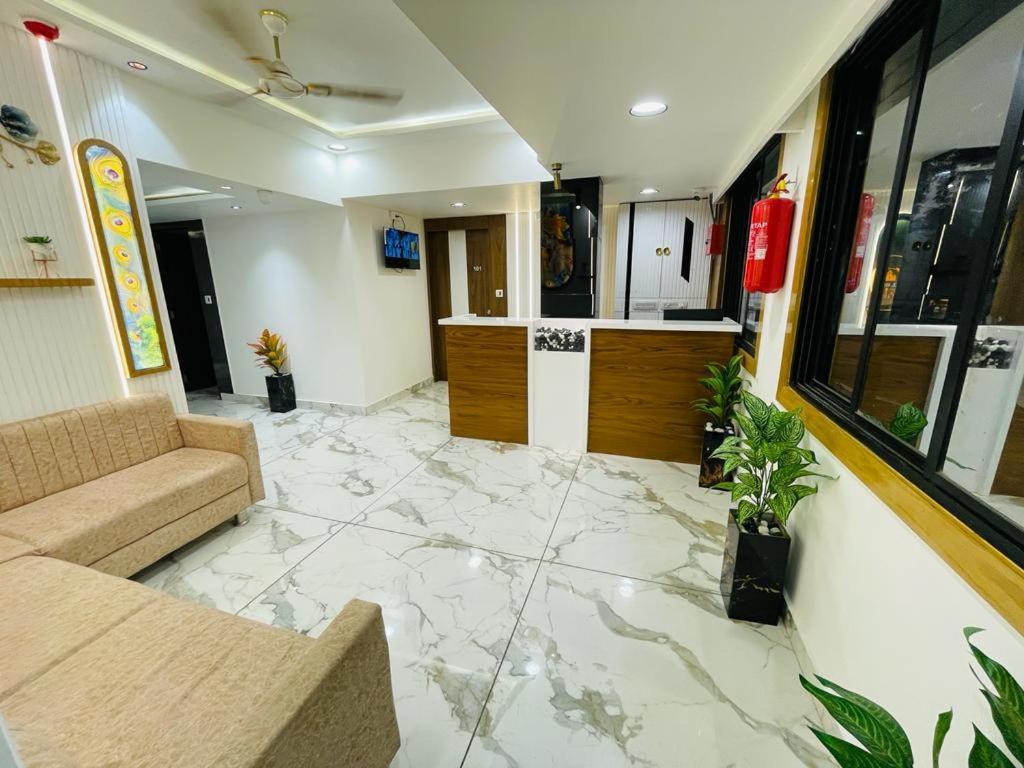 Hotel New German Ahmedabad Exterior foto